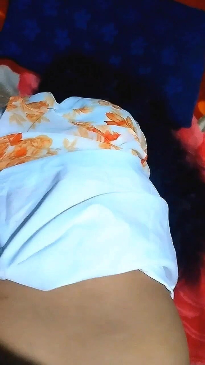 RKmasalafilms: भारतीय तेलुगु आंटी बैक शॉट्स