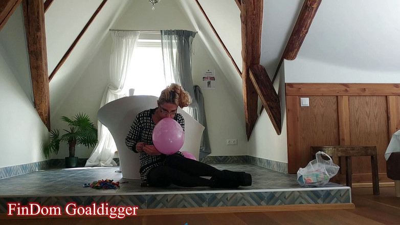 FinDom Goaldigger: フィンダムスタイルで風船を吹くパート1