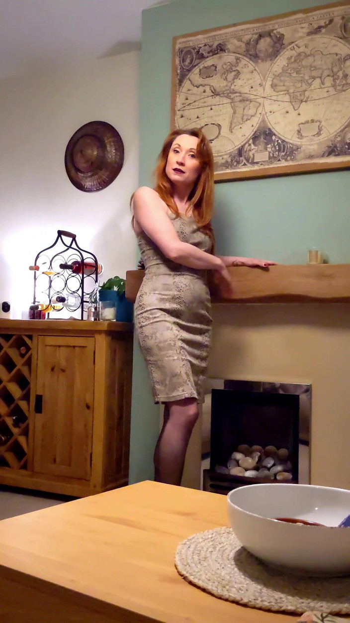 Lily kink: Moster Lilys Julklappen Till Dig