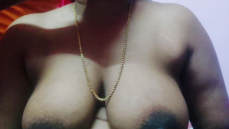Desi Mohini: Grandi tette arrapata india ha dato piacere sessuale a suo...