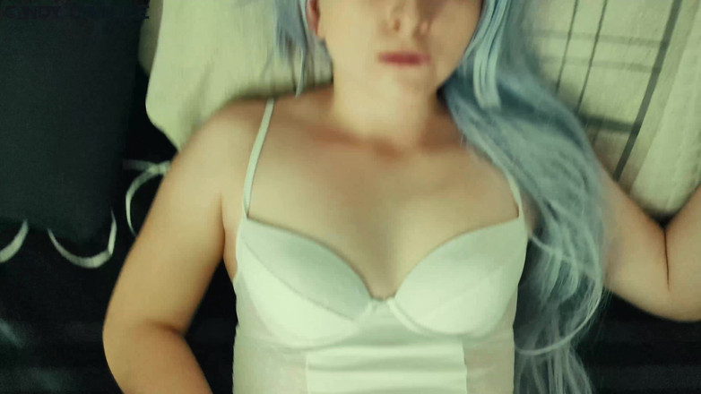 Candy Camille: College Bith uwielbia ssie kutasa, zanim się pieprzy