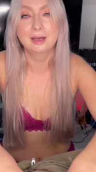 Hot Blonde Makes a Gentle Blowjob - Eye Contact