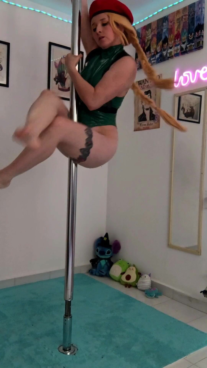 Candy Camille: Tarian untuk Awak