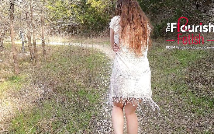 The Flourish XXX: Anastasia Rose dostane BDSM v přírodě disciplinované venku