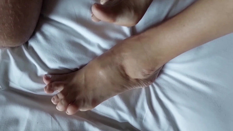 Selena701: Amatérská blonďatá zralá manželka si užívá sexu