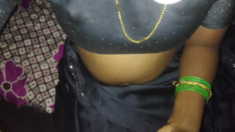 Lovely Dipti: Bhabhi India berkongkek pepek panas dengan teman lelaki memberikan blowjob