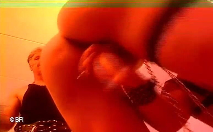 Slave Seks: Dwarf all tied up part 2