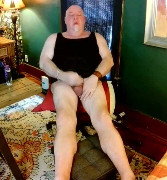 beardaddychub: Bearstepdaddychub Szarpanie i rozmowy z gorącym fanem!