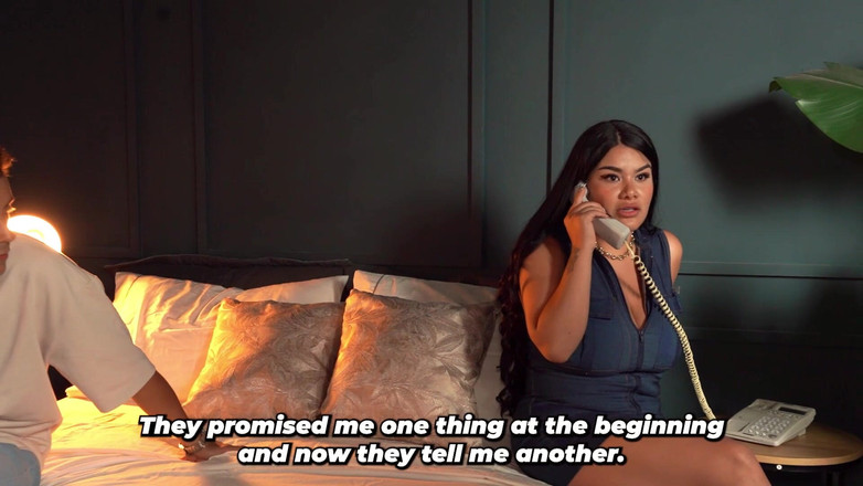 Issane: Je baise ma belle-mère à l’hôtel et je jouis dans sa...