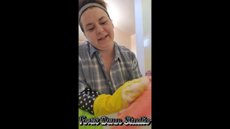 Foxx Denn Studio: Мыльная игра