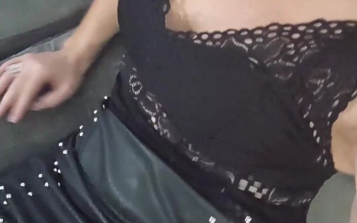 Fia studio: MILF with Sexy Leather Skirt - Short Video