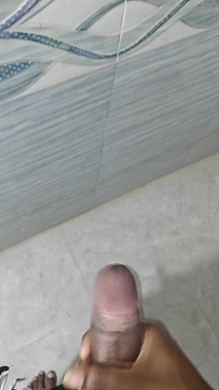 Miramarmanoj1: Cậu bé thủ dâm bằng tay