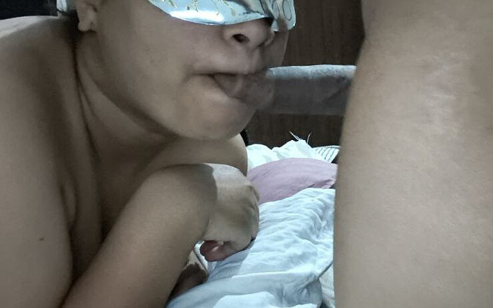 Sexgarl84: Dnes Priyanka Bhabhi zavolala sekretářku do hotelu a hodně ji...