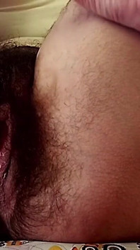 Kaki Berbulu, Lubang Keldai dan Pussy Spread