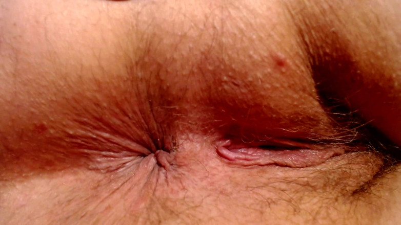 Abby Anna: Tight Butthole Winking