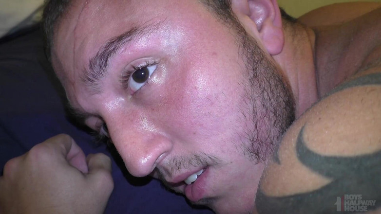 Boys half-way house: Pristine Hole без презерватива в видео от первого лица