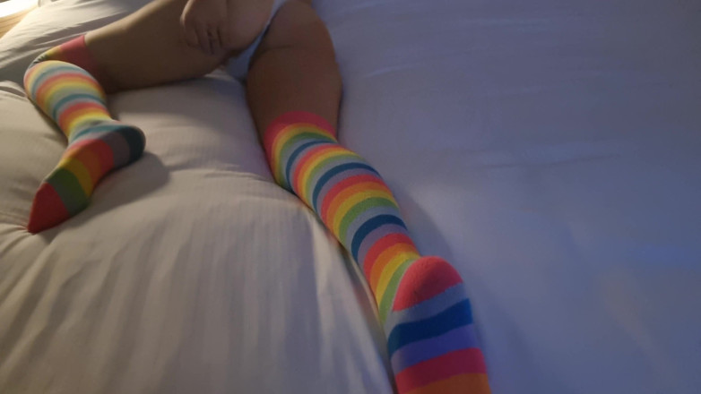 TheloveStory: Quente rabuda brincando com a buceta até o orgasmo