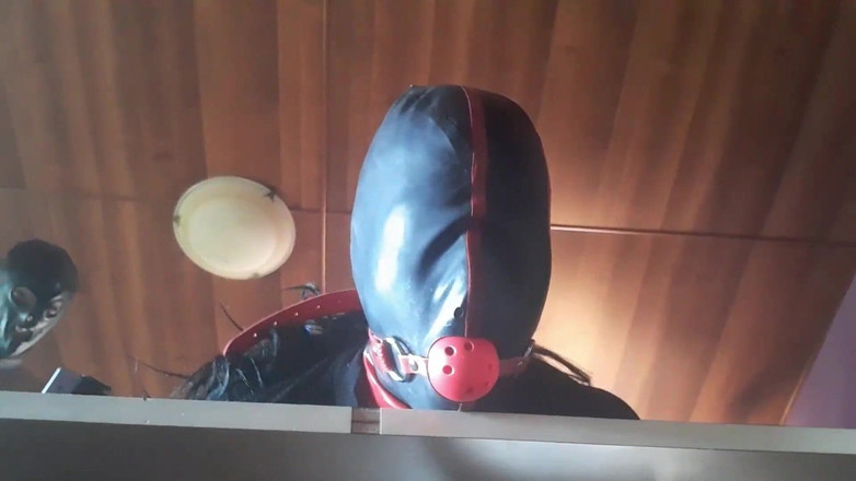 LauraOnHeels: MILF Ball Gag-samling