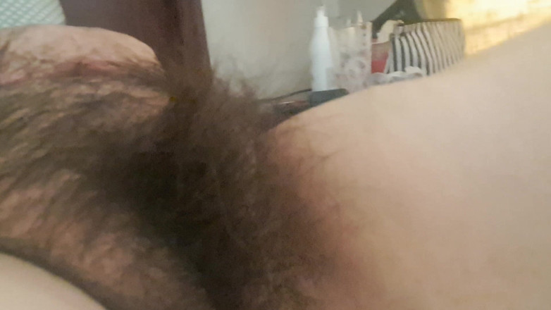 Mommy big hairy pussy: Olgun Tüylü ve Tıslak Vajina