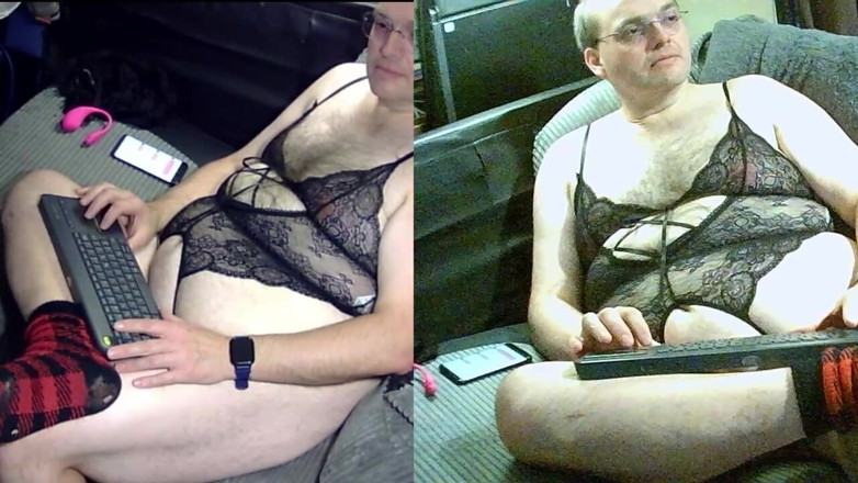 Caressonnous: 복종하는 작은 스와터