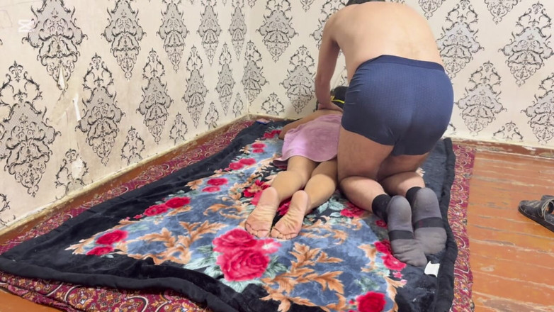 Roben: Cunhada gozada no meu quarto meio nua