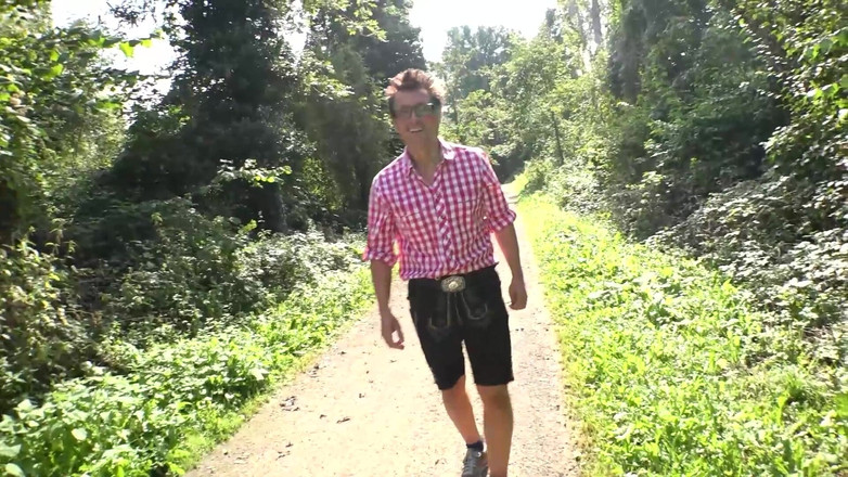 Best Amateur Sex: 青少年喜欢大而深地插入她们湿润的阴户和射液电影