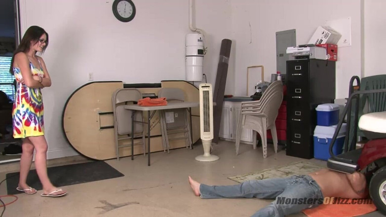 Monsters Of Jizz: Cute teen with glasses gives blowjob