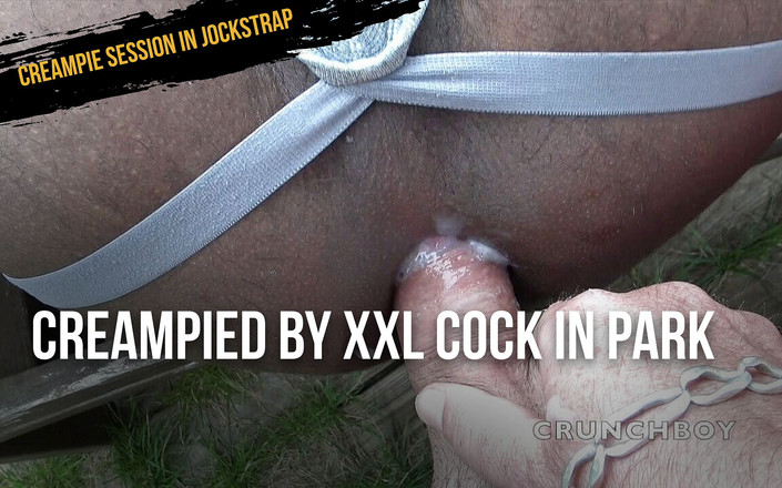 CREAMPIE SESSION IN JOCKSTRAP: Cewek sange ini dientot habis-habisan sama kontol besar pria kulit...