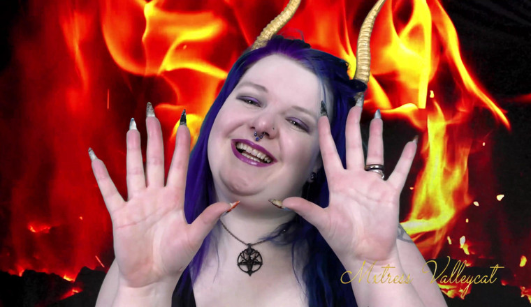 Mxtress Valleycat: Sell your soul to me