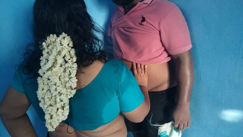 Benita sweety: 私の妻との電気技師のセックス。私は外にいました