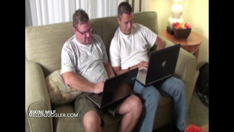 Melon Juggler: Une femme sexy avec de beaux seins et des courbes...