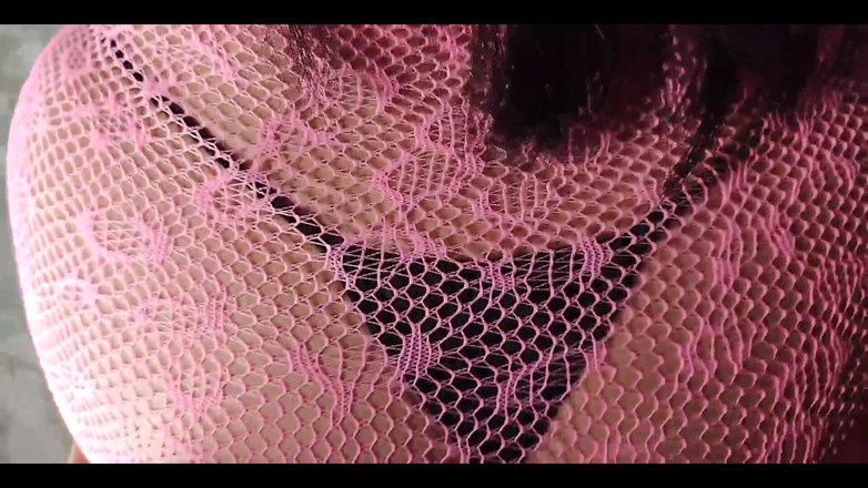 Karla love: Gadis hot ini setuju untuk ngentot sama cowok mesum