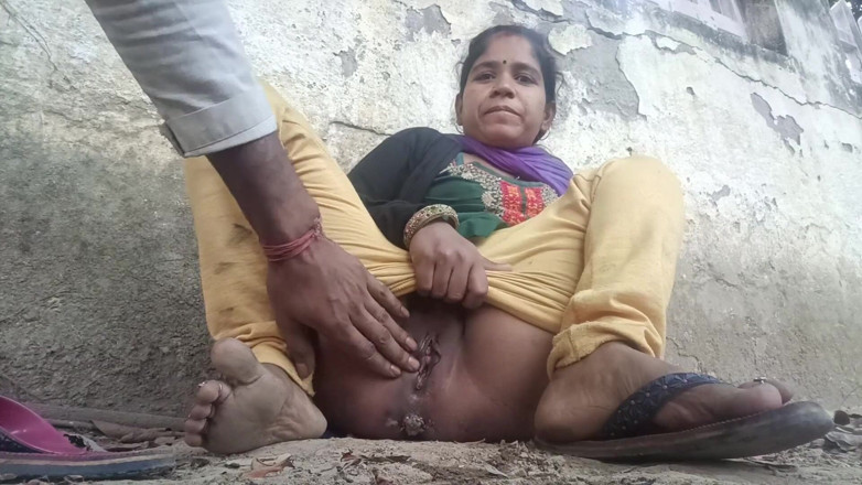 Reeiu: Bhabhi desi India menjolok