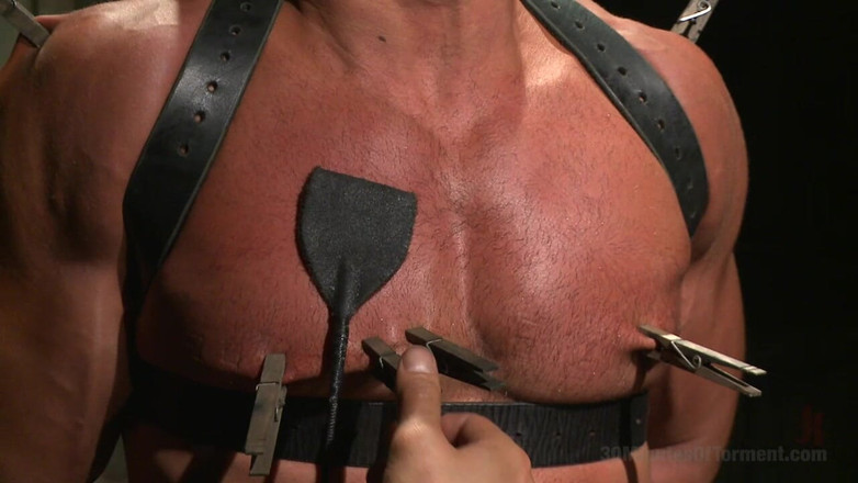 30 Minutes of Torment: Latinskoamerický hunk Diego Vena zcela nový v BDSM