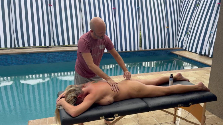 Island Boy Vids: Steamy Outdoor Massage with Carlie Vixen
