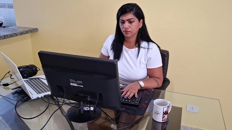 Nicoly Mattos: Nicoly Mattos a renunțat la fundul ei strâmt chiar pe...