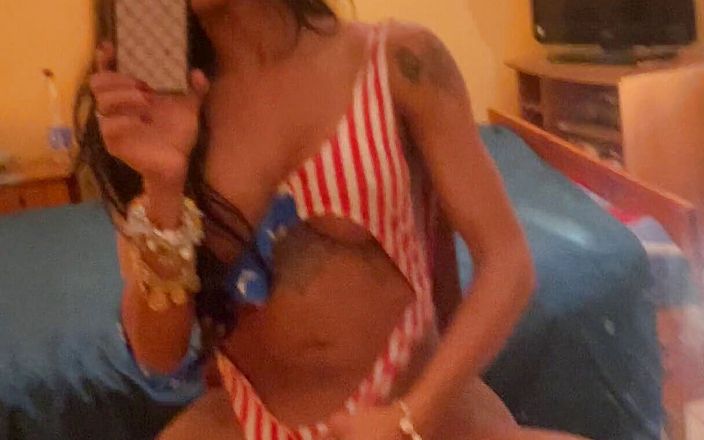Luciana Foxx: Beautiful Brazilian transexual Luciana Foxx masturbates in front of mirror