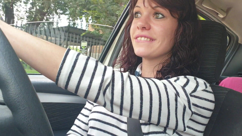 petite-mia: Jazda samochodem podczas zabawy z moją małą cipką