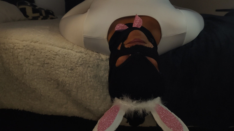 PABLO N3GROBAR: Garganta caliente ... Bunnie 3.0