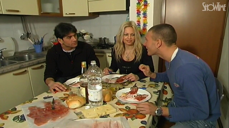 Showtime Official: Chuť nevlastní mámy - Celý film - Klasické italské porno obnoveno v...