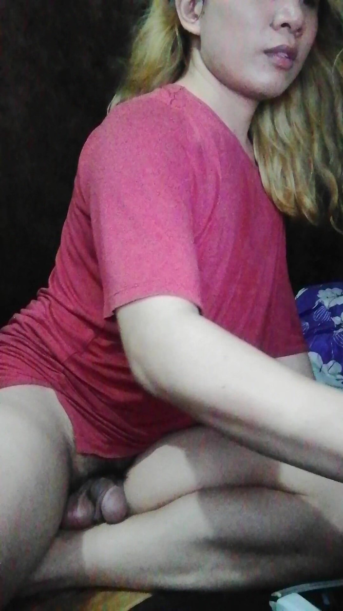 Reynaldo6: Aș vrea ca tati să mă caute aici, în camera mea