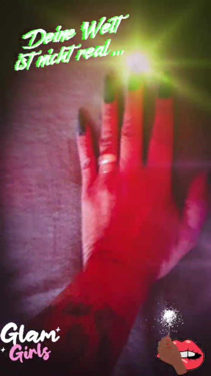 Redlight District 69: Dollo má sexy hřebíky