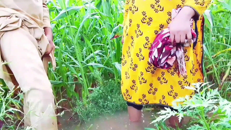 Abida sexy: Rainy season in the fields, a very big ball, it...
