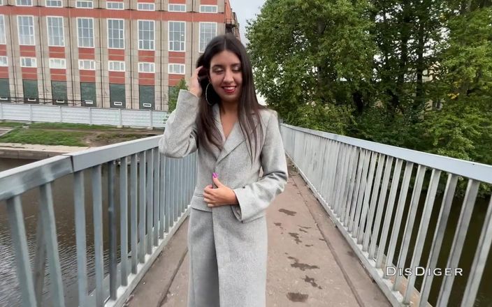 Dis Diger: Prostituta y la folla sin condón con una corrida en...