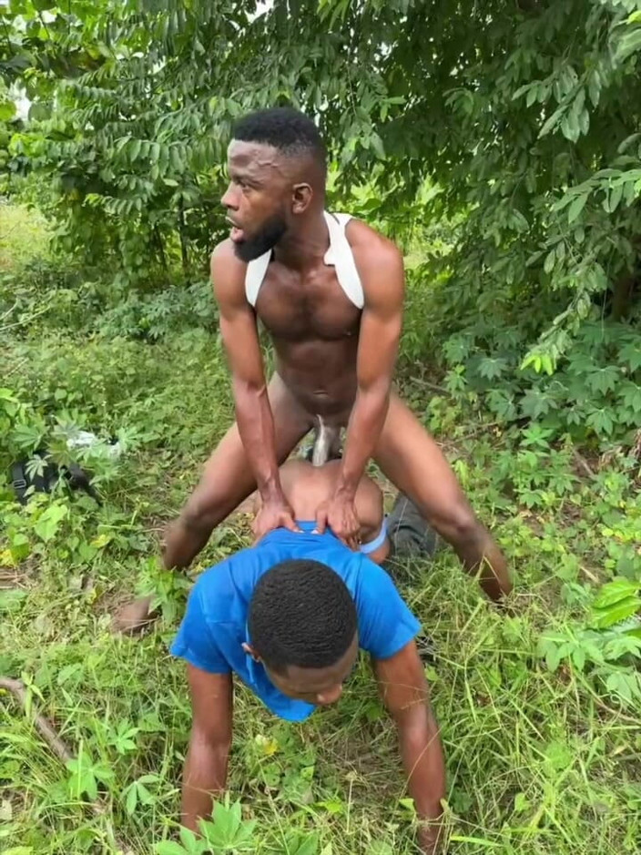 Darkskin_guy: Drilled by the Farmer