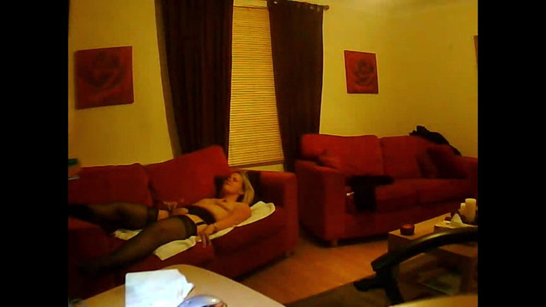 Dogging after dark: Мастурбація з використаним презервативом