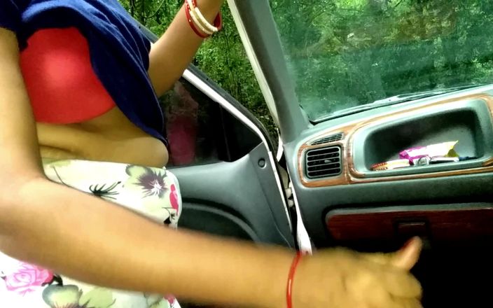Step Mummy Sonali: Stepmom Blow Dick on Highway and Fucked in Car