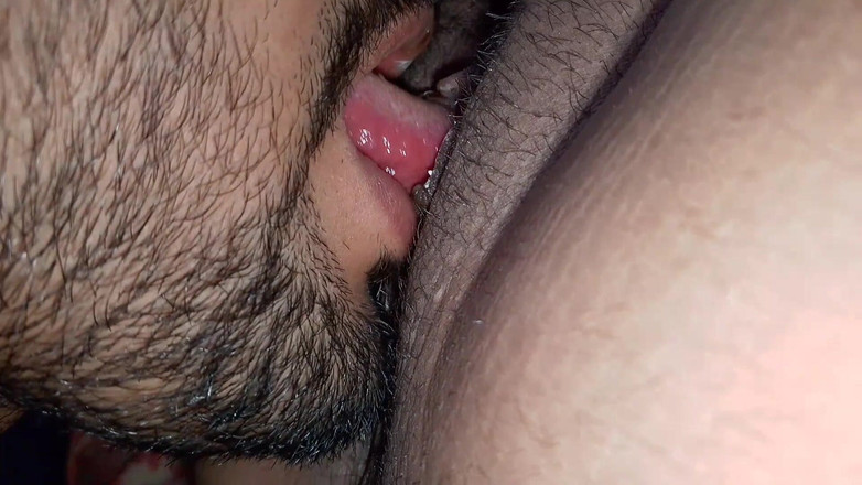 QueenbeautyQB: Indisk svägerska går med på sex på hennes födelsedag - hindi -ljud