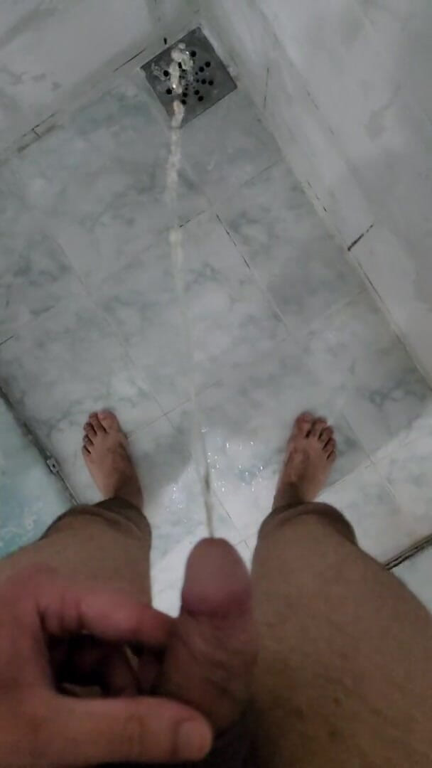 Lkdick8: 淋浴小便