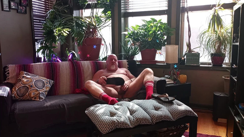 beardaddychub: 熊在人字拖中撸管 - 最后包括奖金功能